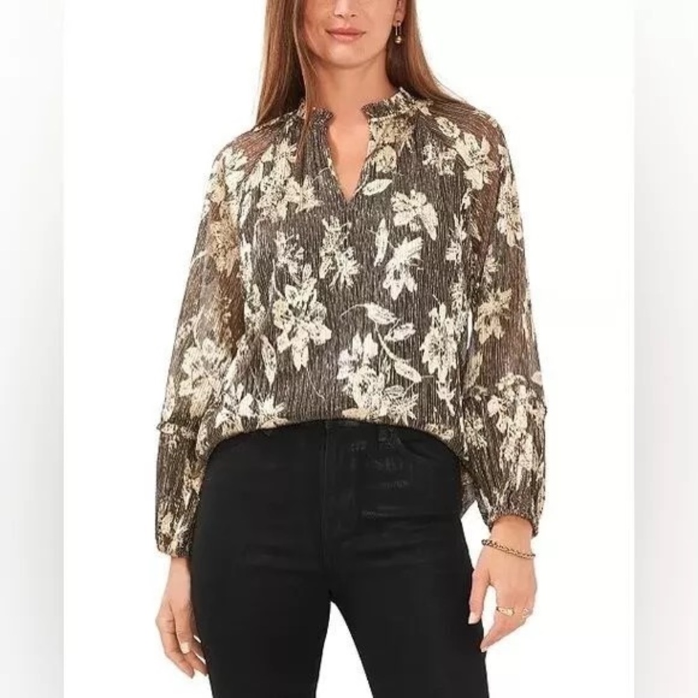 Vince Camuto Apparel V NECK BLOUSE WITH PUFF SLEEVES